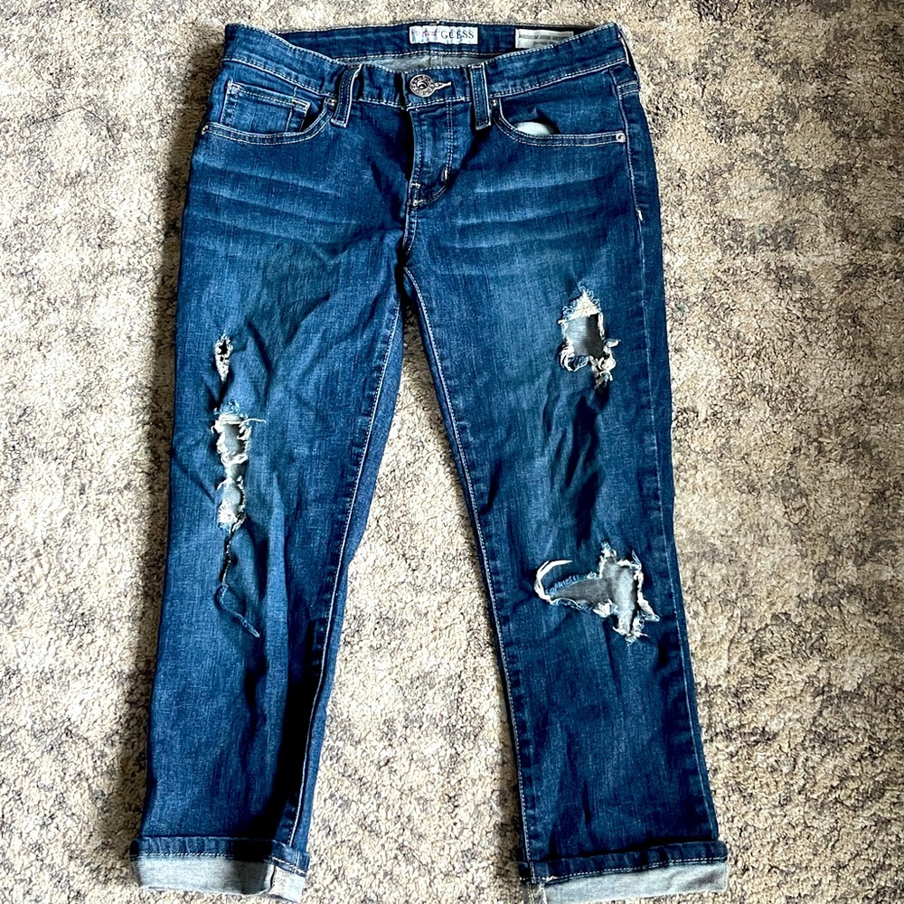 GUESS MEDIUM RISE JEANS (Sarah fit)
